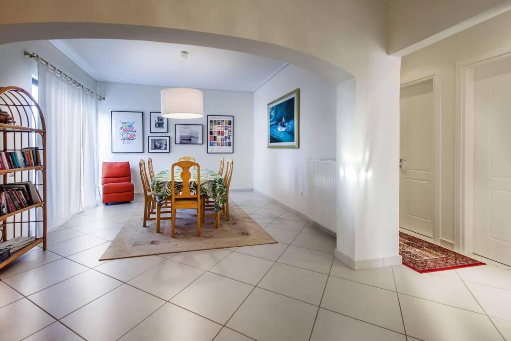 Spacious Apartment In Glyfada Close To The Sea Athens Ngoại thất bức ảnh