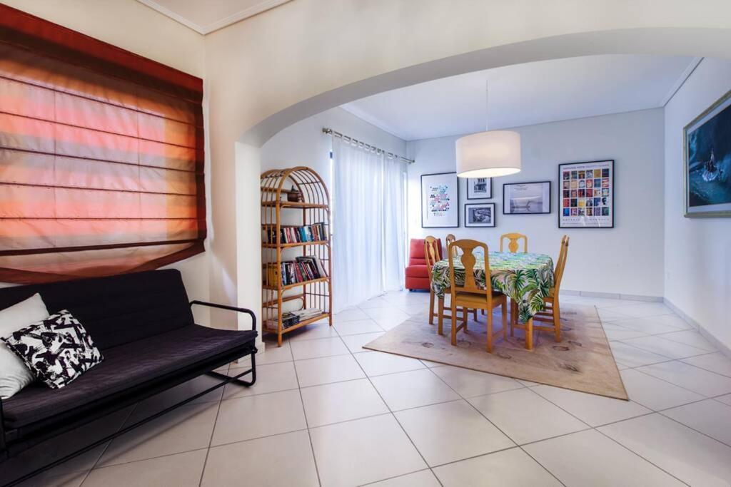 Spacious Apartment In Glyfada Close To The Sea Athens Ngoại thất bức ảnh